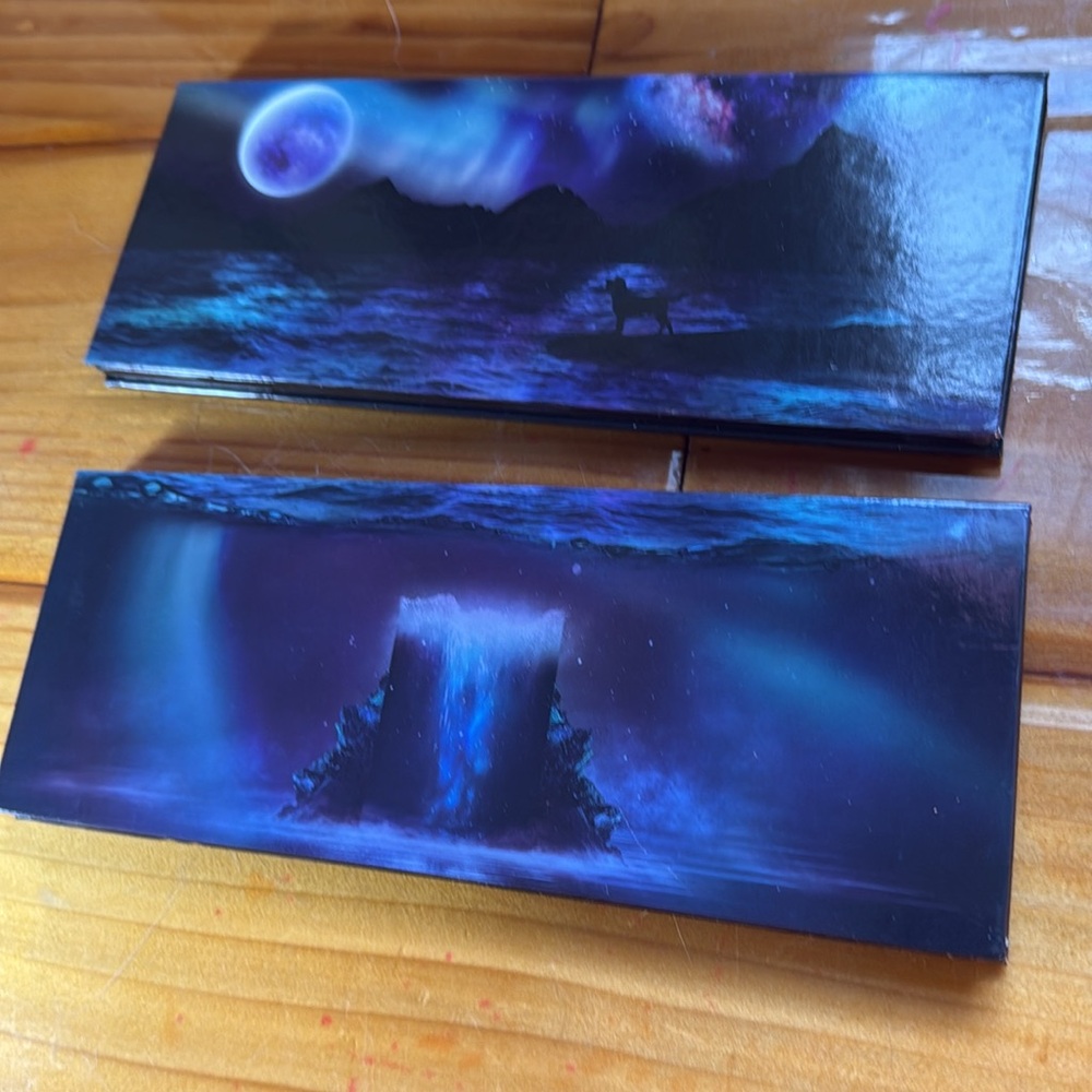 Sydney Grace x Temptalia Radiant Reflection Light & On The Horizon Dark Palettes - Picture 2 of 4